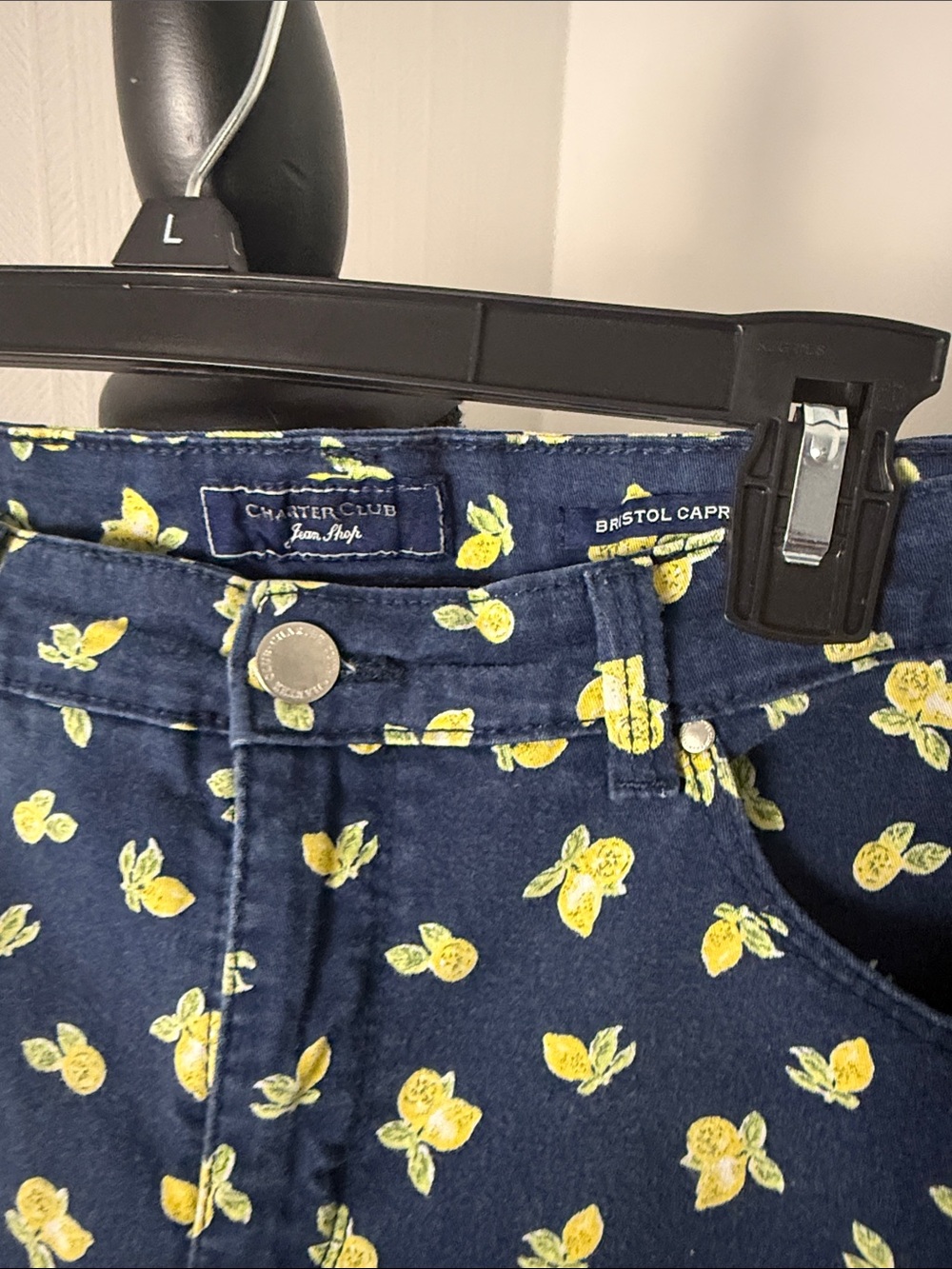 Charter Club Navy Bristol Capri Jeans with Yellow Lemon Print size 10 - Picture 2 of 5
